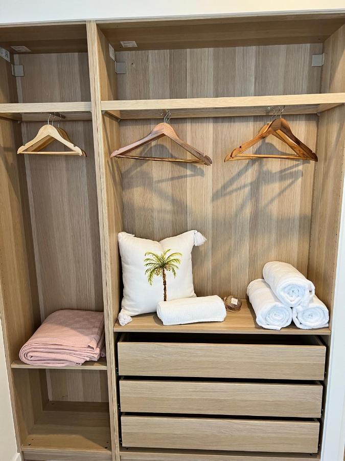 Comfortable Beach Home Скарборо Экстерьер фото